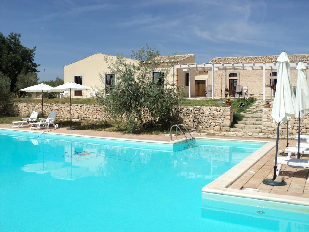 Agriturismo Gaia Villa Noto Phòng bức ảnh