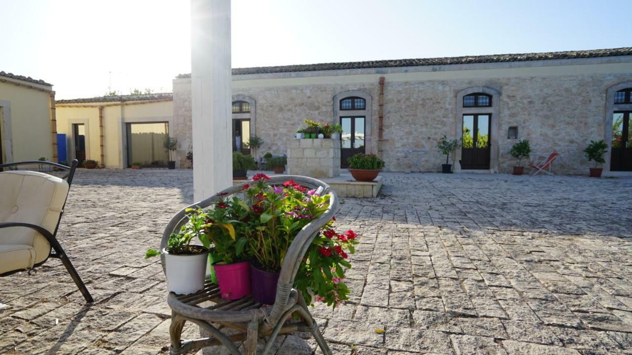 Agriturismo Gaia Villa Noto Ngoại thất bức ảnh